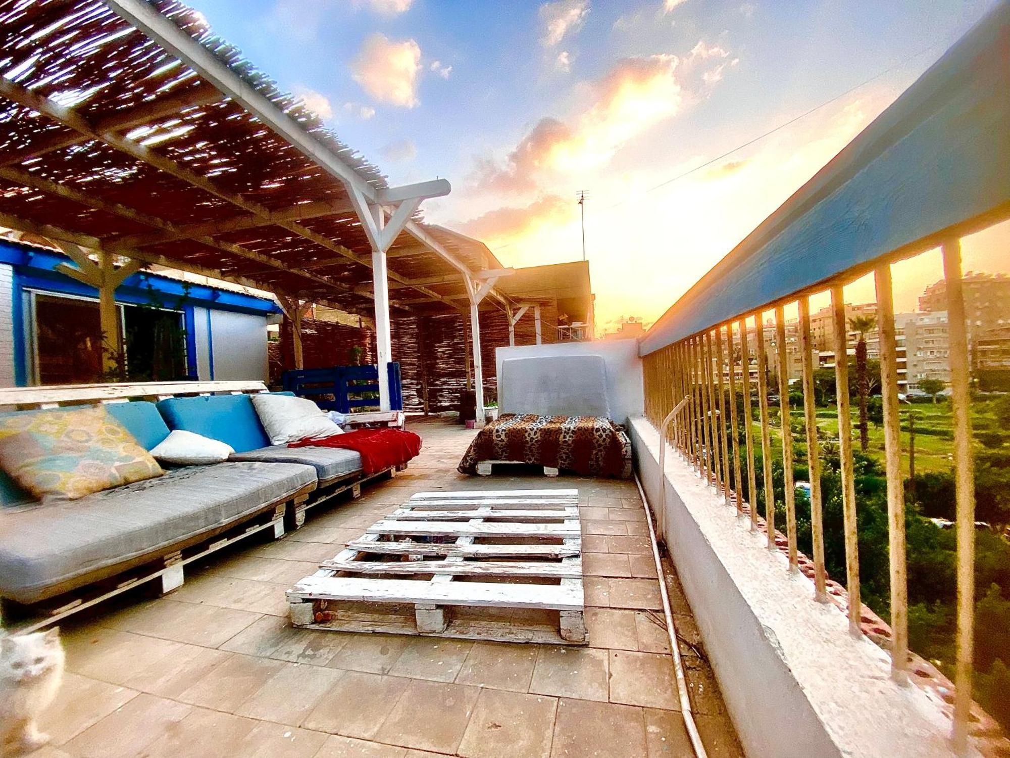 Airport Rooftop Club Luxurious Rooms And Studios Caïro Buitenkant foto