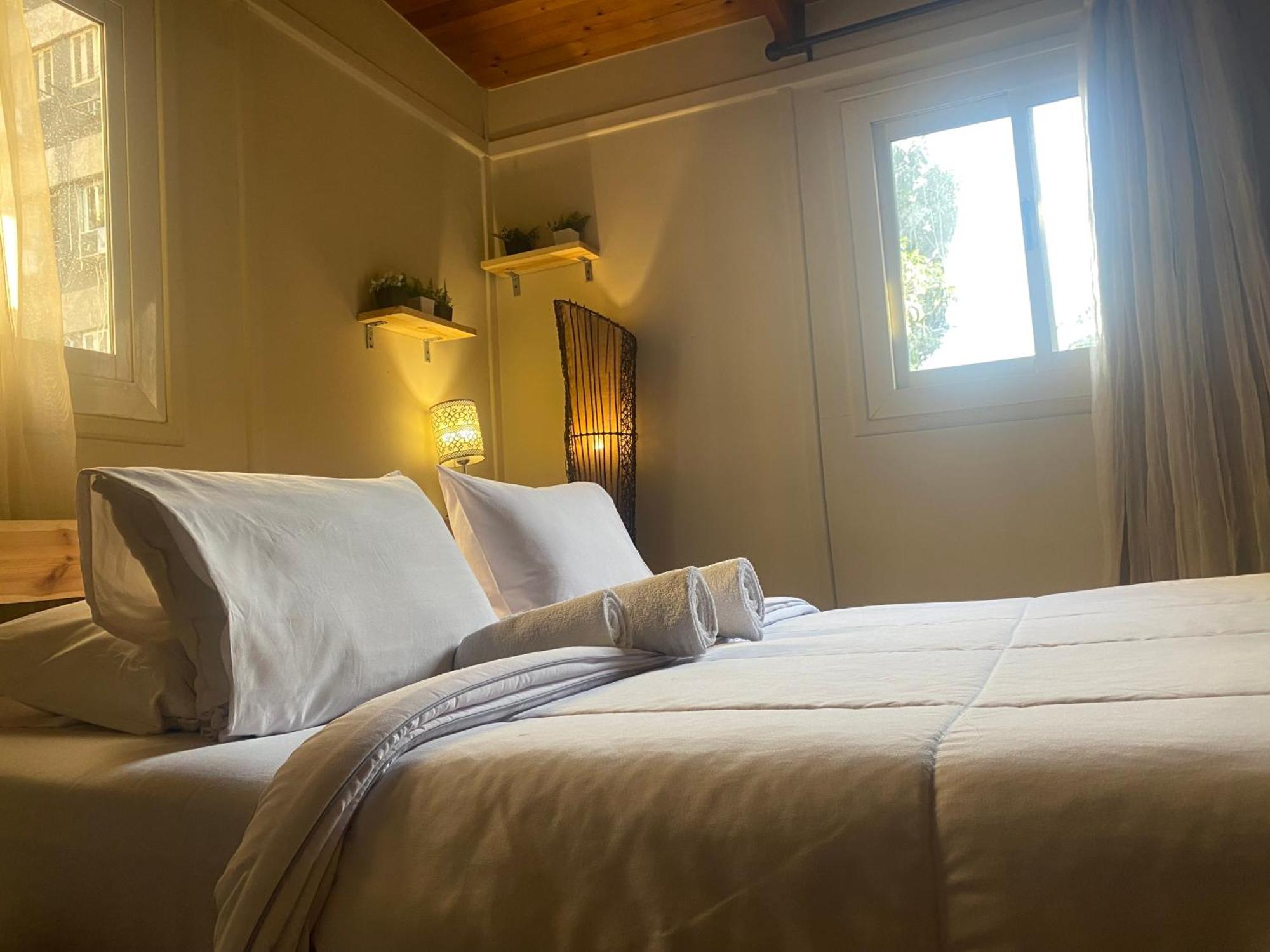 Airport Rooftop Club Luxurious Rooms And Studios Caïro Buitenkant foto