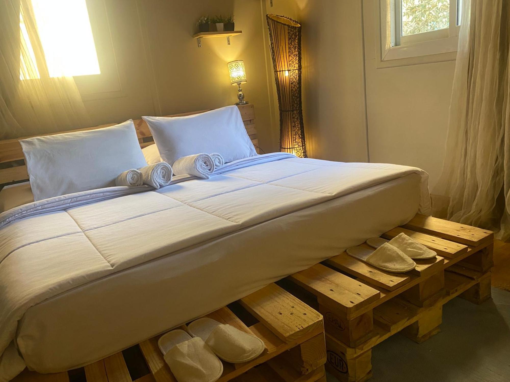 Airport Rooftop Club Luxurious Rooms And Studios Caïro Buitenkant foto